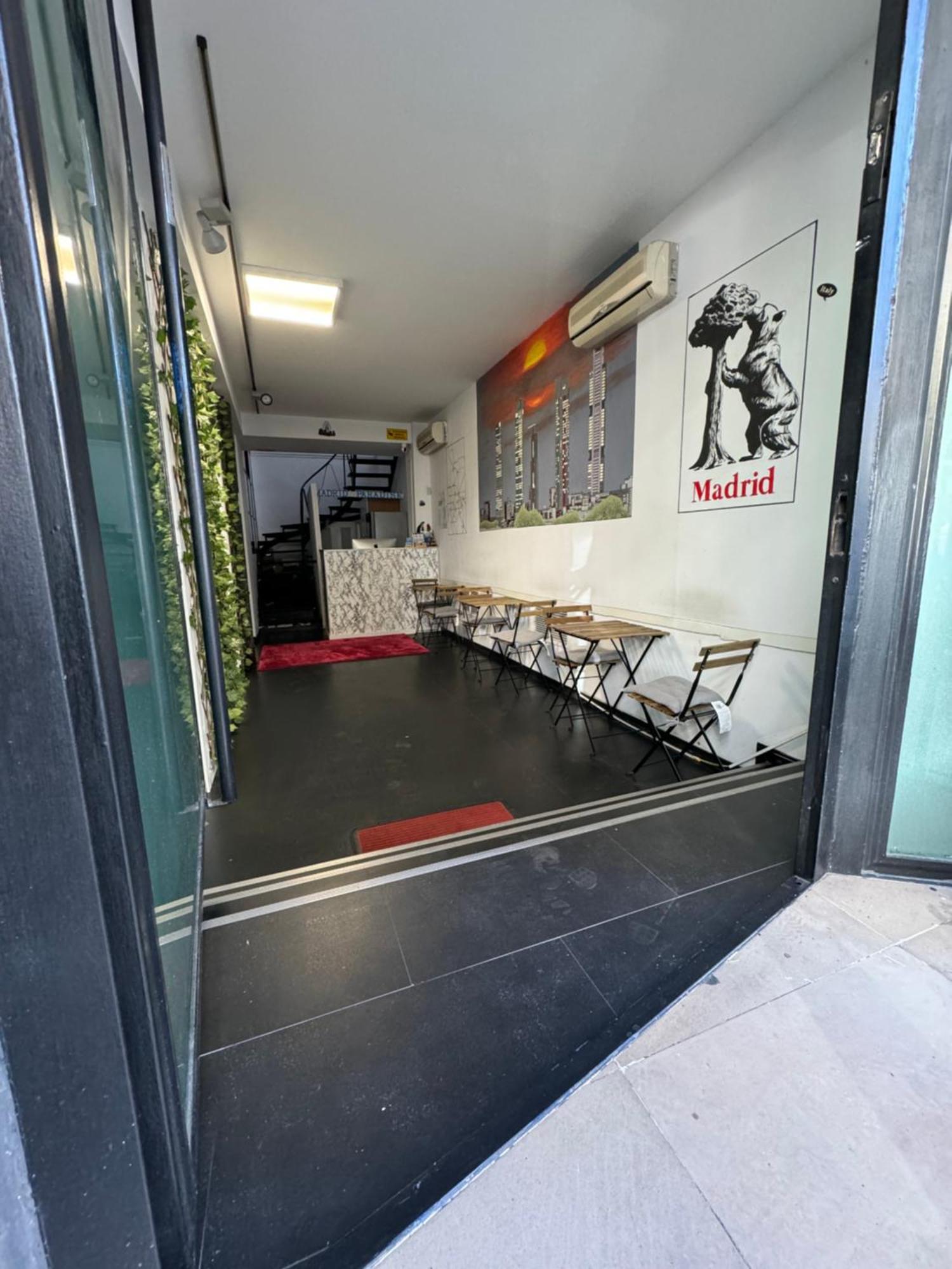 Hostal Madrid Paradise Exterior photo